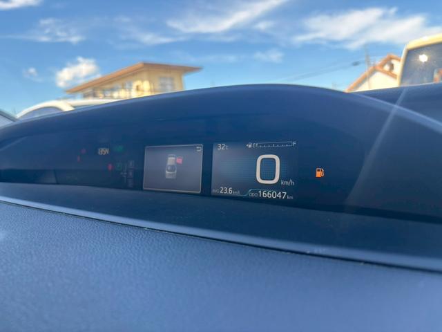 プリウス A 禁煙車 サンルーフ モデリスタフルエアロ 純正9インチナビ Bluetooth ブラインドスポットモニター ETC ドライブレコーダー HDMIポート AC100V レーダークルーズコントロール(32枚目)