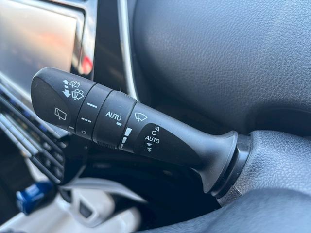 プリウス A 禁煙車 サンルーフ モデリスタフルエアロ 純正9インチナビ Bluetooth ブラインドスポットモニター ETC ドライブレコーダー HDMIポート AC100V レーダークルーズコントロール(38枚目)