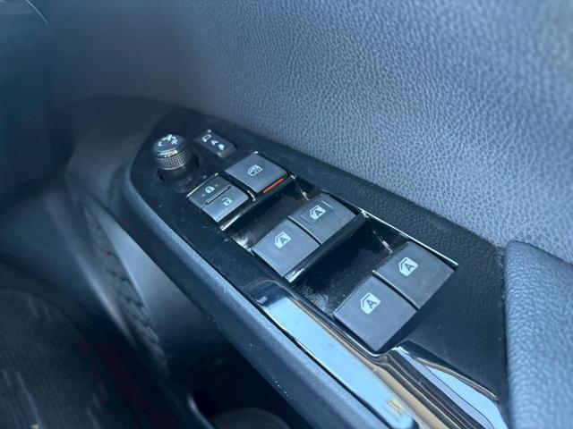 プリウス A 禁煙車 サンルーフ モデリスタフルエアロ 純正9インチナビ Bluetooth ブラインドスポットモニター ETC ドライブレコーダー HDMIポート AC100V レーダークルーズコントロール(55枚目)