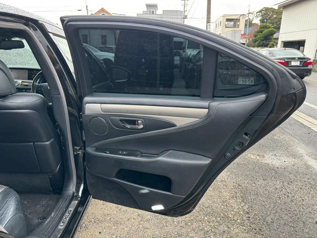 ＬＳ ＬＳ６００ｈ　Ｆスポーツ　後期型　禁煙　サンルーフ　エアサスコントローラ　黒革　ブラインドスポットモニター　レーダークルーズコントロール　ハンドルヒーター　メーカーナビ　バックカメラ　Ｂｌｕｅｔｏｏｔｈ　ドライブレコーダー（67枚目）