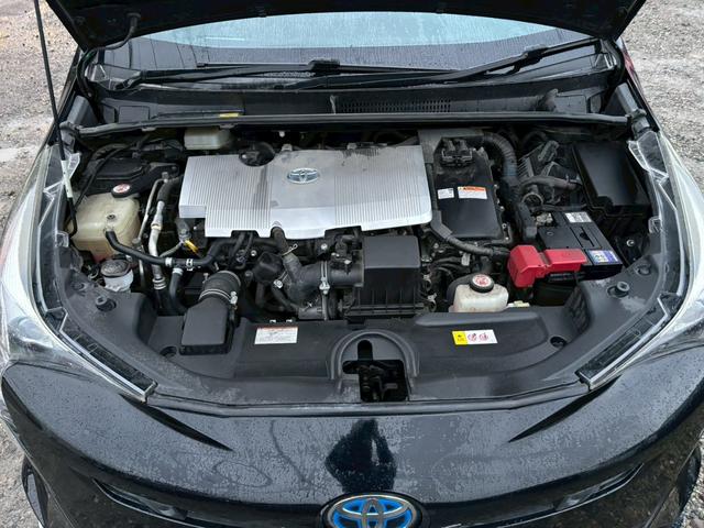 プリウス Ａツーリングセレクション　黒革　モデリスタフルエアロ　社外１７インチＡＷ　社外ナビ　Ｂｌｕｅｔｏｏｔｈ　フルセグＴＶ　バックモニター　ＥＴＣ　レーダークルーズコントロール　ブラインドスポットモニター　ヘッドアップディスプレイ（21枚目）