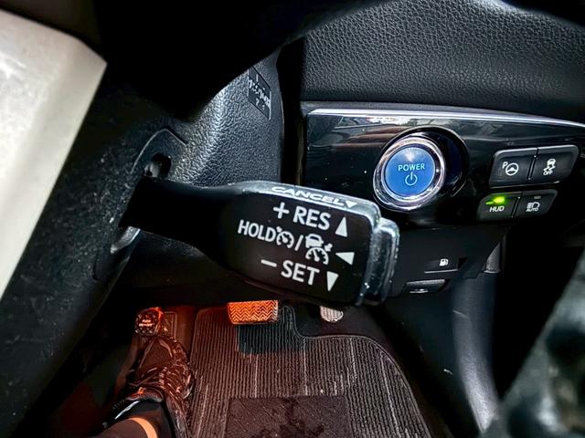 プリウス Ａツーリングセレクション　黒革　モデリスタフルエアロ　社外１７インチＡＷ　社外ナビ　Ｂｌｕｅｔｏｏｔｈ　フルセグＴＶ　バックモニター　ＥＴＣ　レーダークルーズコントロール　ブラインドスポットモニター　ヘッドアップディスプレイ（39枚目）