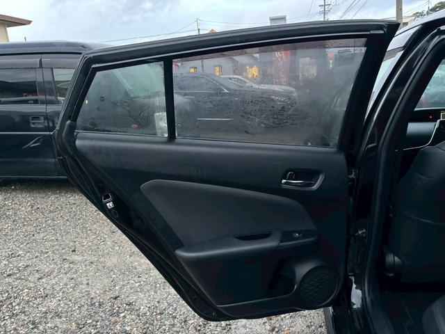 プリウス Ａツーリングセレクション　黒革　モデリスタフルエアロ　社外１７インチＡＷ　社外ナビ　Ｂｌｕｅｔｏｏｔｈ　フルセグＴＶ　バックモニター　ＥＴＣ　レーダークルーズコントロール　ブラインドスポットモニター　ヘッドアップディスプレイ（61枚目）