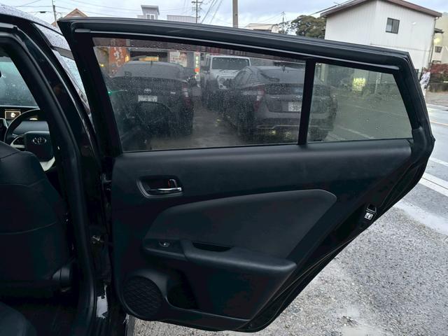 プリウス Ａツーリングセレクション　黒革　モデリスタフルエアロ　社外１７インチＡＷ　社外ナビ　Ｂｌｕｅｔｏｏｔｈ　フルセグＴＶ　バックモニター　ＥＴＣ　レーダークルーズコントロール　ブラインドスポットモニター　ヘッドアップディスプレイ（62枚目）