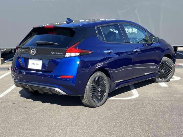 納車前に入念な点検整備をさせていただきます。もちろん全車走行距離無制限のワイド保証付きですので安心してお乗りいただけます。