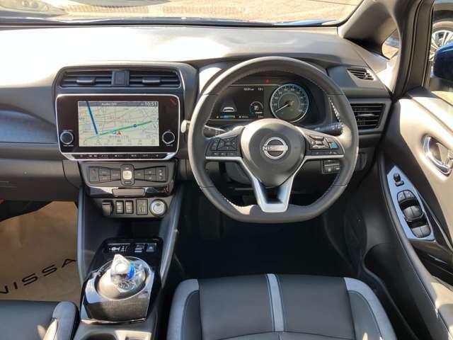 インパネ周りはこのように機能的にまとまっています。もちろんクリーニング済みで、室内もキレイです。