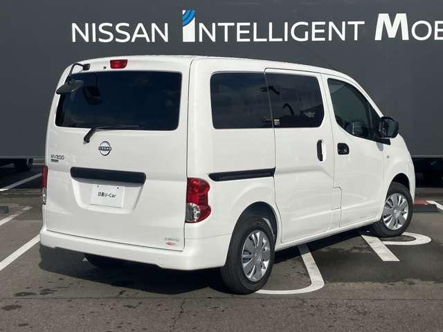 NV200バネットバン 1.6 GX 雹害車 オートハイビーム 仕切りカーテン(2枚目)