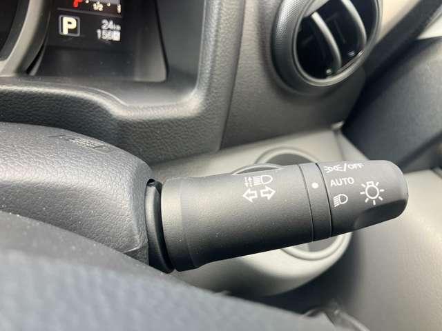 NV200バネットバン 1.6 GX 雹害車 オートハイビーム 仕切りカーテン(11枚目)