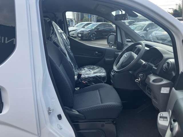 NV200バネットバン 1.6 GX 雹害車 オートハイビーム 仕切りカーテン(15枚目)