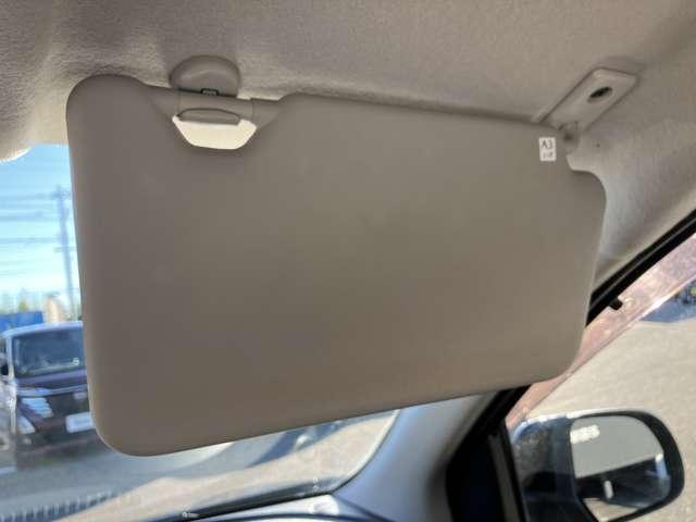 ���������܂Ԃ������ɏd�󂷂�T���o�C�U�[