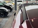 後方からルーフ左側を映した画像。