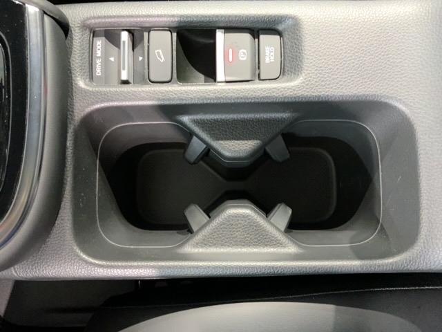 ヴェゼル ｅ：ＨＥＶ　Ｚ　Ｈ　ＳＥＮＳＩＮＧ　最長５年保証　ワンオ－ナ－　純正ナビ　ＴＶ　Ｒカメラ　マルチビュ－　ＤＶＤ　ドラレコ　ＥＴＣ　ＬＥＤライト　ＶＳＡ　シ－トヒ－タ－　クルコン　アルミ　スマ－トキ－　盗難防止装置（25枚目）