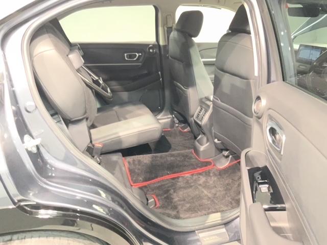 ヴェゼル ｅ：ＨＥＶ　Ｚ　Ｈ　ＳＥＮＳＩＮＧ　最長５年保証　ワンオ－ナ－　純正ナビ　ＴＶ　Ｒカメラ　マルチビュ－　ＤＶＤ　ドラレコ　ＥＴＣ　ＬＥＤライト　ＶＳＡ　シ－トヒ－タ－　クルコン　アルミ　スマ－トキ－　盗難防止装置（35枚目）