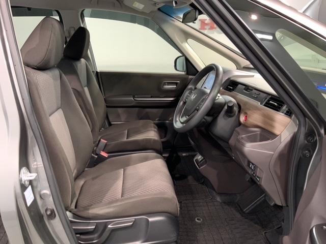 フリード G・ホンダセンシング 最長5年保証 ナビVXM-227VFNi TV Rカメラ CD録音 BTオ-ディオ DVD Rモニタ- ETC LEDライト 両側電動ドア VSA シ-トヒ-タ- クルコン スマ-トキ- 盗難防止装置(17枚目)