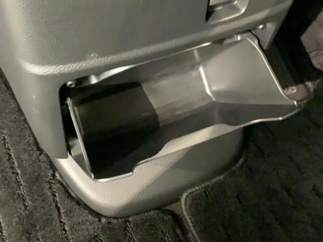 N-BOXカスタム L H SENSING タバコ臭あり 最長5年保証 ワンオーナー ナビVXU-217NBi TV Rカメラ CD録音 BTオ-ディオ DVD シートヒーター ETC LEDライト VSA 両側電動ドア(29枚目)