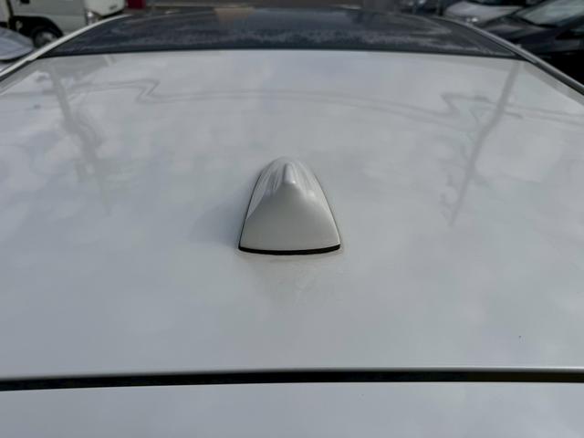 プリウスアルファ Ｓ　社外ナビ　ＧＰＳレーダー　ＥＴＣ　社外アルミホイール（24枚目）