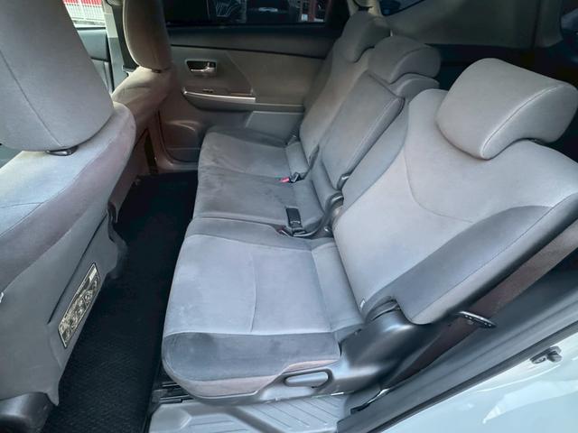 プリウスアルファ Ｓ　社外ナビ　ＧＰＳレーダー　ＥＴＣ　社外アルミホイール（32枚目）