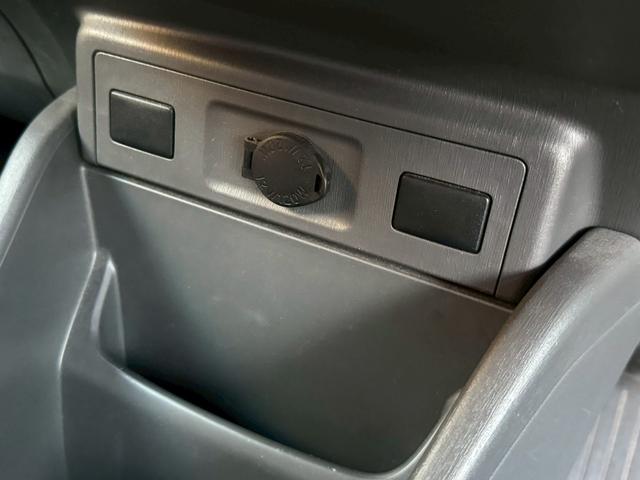 プリウスアルファ Ｓ　社外ナビ　ＧＰＳレーダー　ＥＴＣ　社外アルミホイール（43枚目）