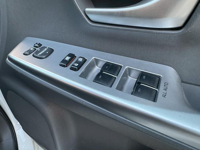 プリウスアルファ Ｓ　社外ナビ　ＧＰＳレーダー　ＥＴＣ　社外アルミホイール（46枚目）