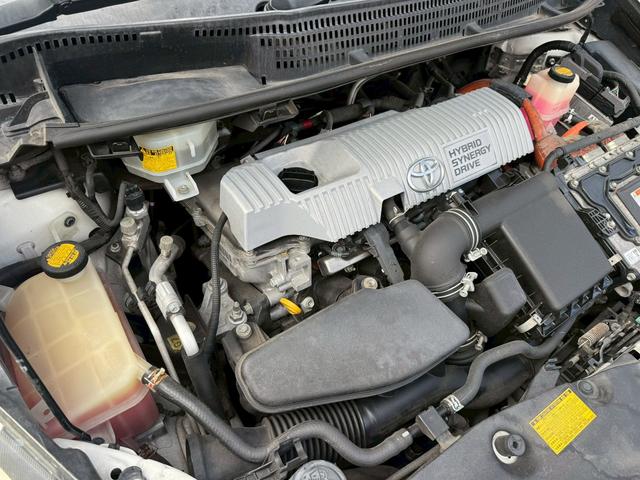 プリウスアルファ Ｓ　社外ナビ　ＧＰＳレーダー　ＥＴＣ　社外アルミホイール（61枚目）