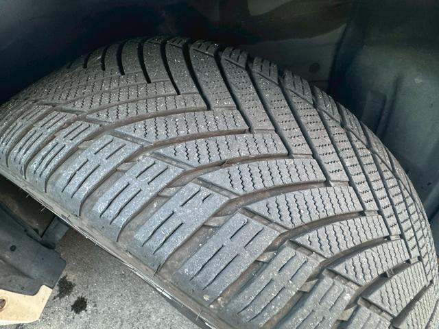 プリウスアルファ Ｓ　社外ナビ　ＧＰＳレーダー　ＥＴＣ　社外アルミホイール（65枚目）