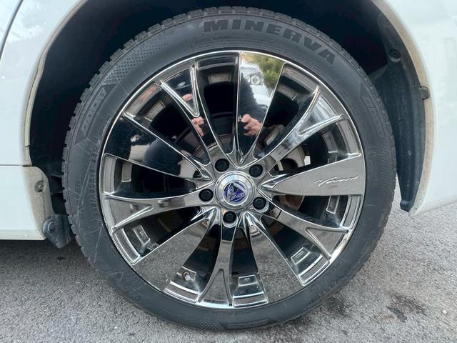 プリウスアルファ Ｓ　社外ナビ　ＧＰＳレーダー　ＥＴＣ　社外アルミホイール（67枚目）