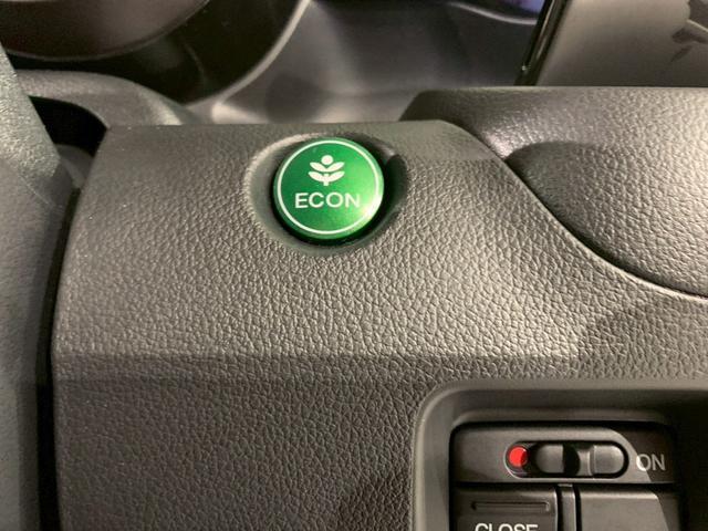 Ｎ－ＢＯＸカスタム Ｇ・Ａパッケージ　ワンセグＴＶ　ＨＩＤ　ナビ　追突被害軽減ブレーキ　ｉストップ　サイドＳＲＳ　運転席エアバッグ　横滑り防止装置付き　パワーウインドウ　キーレス　盗難防止システム　禁煙車　スマートキープッシュスタート（13枚目）