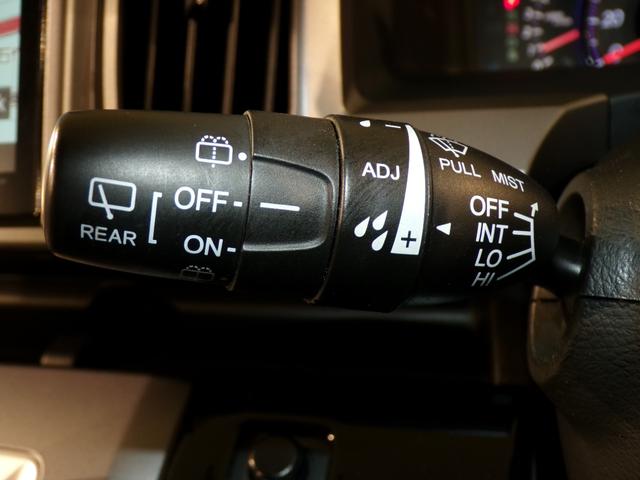 ステップワゴンスパーダ Ｓ　Ｂｌｕｅｔｏｏｔｈ接続両側電動スライドドアＥＴＣ後席モニター純正アルミホイール　Ｗエアバック　スマートキーシステム　地デジ対応　パワステ　パワーウインドウ　横滑り防止機能　キーレス　Ｂカメラ　エアコン（16枚目）
