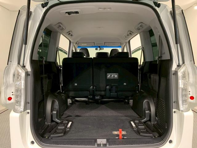 ステップワゴンスパーダ Ｚ　両側電動スライドドア　フルセグＴＶ　ナビ　ＡＷ　８人乗り　横滑防止　イモビ　スマキー　地デジＴＶ　バックモニタ－　３列シ－ト　キーフリー　パワーウィンド　禁煙車両　ＥＴＣ付　エアコン　ＤＶＤ再生　ＰＳ（21枚目）