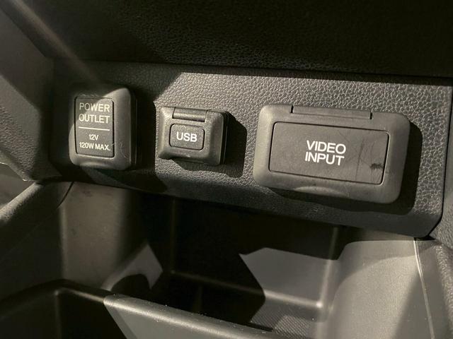 フィット Ｇ　ＡＷナビ　運転席助手席エアバッグ　ナビ・ＴＶ　１セグＴＶ　キーレスリモコン　エアコン　ＡＢＳ　パワーウィンドウ　パワステ　禁煙車　運転席エアバッグ（10枚目）