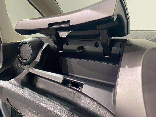 フィット Ｇ　ＡＷナビ　運転席助手席エアバッグ　ナビ・ＴＶ　１セグＴＶ　キーレスリモコン　エアコン　ＡＢＳ　パワーウィンドウ　パワステ　禁煙車　運転席エアバッグ（11枚目）