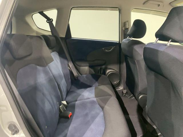 フィット Ｇ　ＡＷナビ　運転席助手席エアバッグ　ナビ・ＴＶ　１セグＴＶ　キーレスリモコン　エアコン　ＡＢＳ　パワーウィンドウ　パワステ　禁煙車　運転席エアバッグ（24枚目）