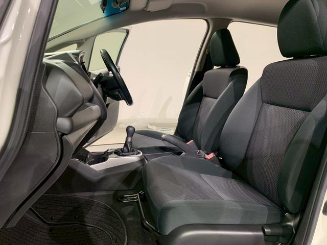 フィット 13G・F 前側ドラレコ メモリ-ナビ フルセグTV LEDヘッドライト 5MT リヤカメラ アクティブクルーズ 衝突被害軽減 地デジ 禁煙 イモビライザー 助手席エアバック キーレス AAC パワーウィンドー(17枚目)