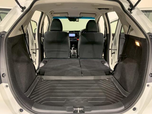 フィット 13G・F 前側ドラレコ メモリ-ナビ フルセグTV LEDヘッドライト 5MT リヤカメラ アクティブクルーズ 衝突被害軽減 地デジ 禁煙 イモビライザー 助手席エアバック キーレス AAC パワーウィンドー(22枚目)