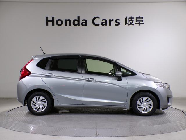 フィット 13G・Lパッケージ Bluetooth接続インターナビワンセグTVスマートキー 軽減ブレーキ 盗難警報装置 禁煙 Bカメ Sキー フルオートエアコン ナビTV リモコンキー サイドSRS 横滑り防止機能 エアバック(43枚目)