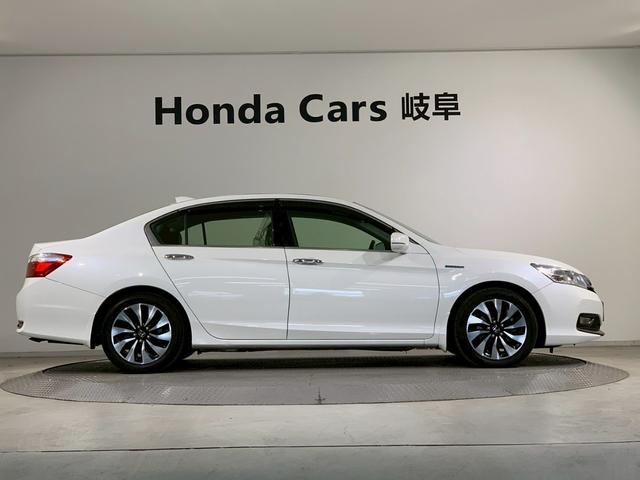 アコードハイブリッド EX フルセグTV AW シートヒーター 電動シート リヤカメラ 禁煙 衝突軽減システム 本革 盗難防止装置 パワーウィンドウ 地デジ USB サンルーフ LED DVD再生 オートエアコン ドラレコ(35枚目)