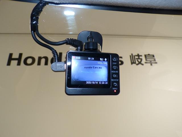 タント ＸＳＡ　Ｂｌｕｅｔｏｏｔｈ接続片側電動スライドドアドラレコ前後ワンセグＴＶ　踏み間違い防止装置　ＬＥＤライト　両側スライド片側電動ドア　ドラレコ付き　ＥＣＯアイドル　禁煙　ＤＶＤ視聴　ナビ＆ＴＶ　盗難警報装置（10枚目）