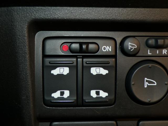 フリード Gジャストセレクション Bluetooth接続両側電動スライドドアETCフルセグTVスマートキー 両側Pスライドドア エコモード Bモニター スマトキー 地上デジタルTV 助手席エアバッグ USB AUTOエアコン パワステ(9枚目)