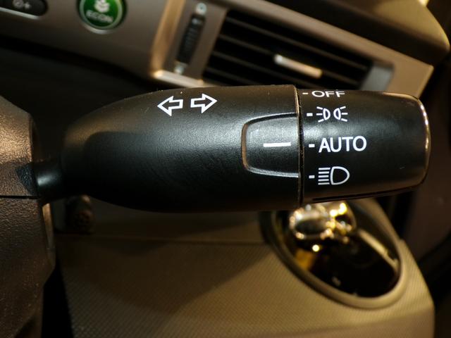 フリード Gジャストセレクション Bluetooth接続両側電動スライドドアETCフルセグTVスマートキー 両側Pスライドドア エコモード Bモニター スマトキー 地上デジタルTV 助手席エアバッグ USB AUTOエアコン パワステ(12枚目)