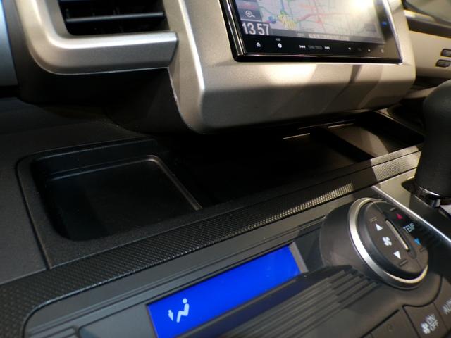 フリード Gジャストセレクション Bluetooth接続両側電動スライドドアETCフルセグTVスマートキー 両側Pスライドドア エコモード Bモニター スマトキー 地上デジタルTV 助手席エアバッグ USB AUTOエアコン パワステ(16枚目)