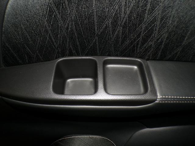 オデッセイ アブソルート・EX Bluetooth接続電動シート両側電動スライドドアドラレコETC後席モニターインターナビフルセグTV純正アルミホイールスマートキー バックモニター スマ-トキ- セキュリティーアラーム 3列シート(30枚目)