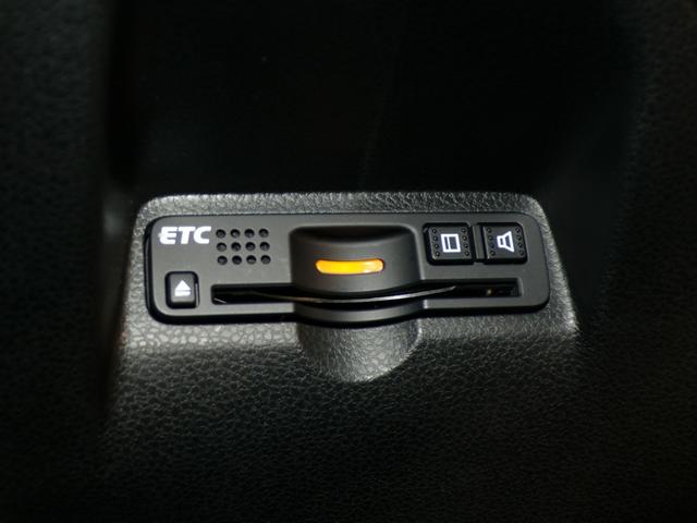 フィット ＲＳ　６ＭＴＥＴＣ社外アルミホイール　運転席エアバック　キ－レス　ＥＳＣ　セキュリティアラーム　禁煙　ＡＡＣ　ＰＷ　ＡＢＳ　パワーステ　スマートキーシステム　両席エアバック（7枚目）