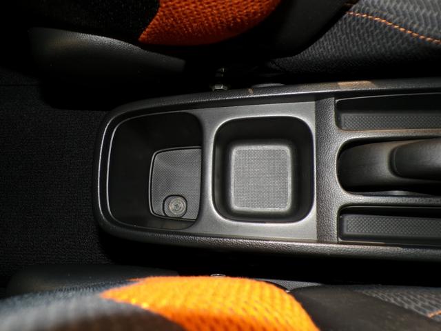 フィット ＲＳ　６ＭＴＥＴＣ社外アルミホイール　運転席エアバック　キ－レス　ＥＳＣ　セキュリティアラーム　禁煙　ＡＡＣ　ＰＷ　ＡＢＳ　パワーステ　スマートキーシステム　両席エアバック（16枚目）