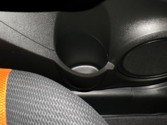 フィット ＲＳ　６ＭＴＥＴＣ社外アルミホイール　運転席エアバック　キ－レス　ＥＳＣ　セキュリティアラーム　禁煙　ＡＡＣ　ＰＷ　ＡＢＳ　パワーステ　スマートキーシステム　両席エアバック（17枚目）