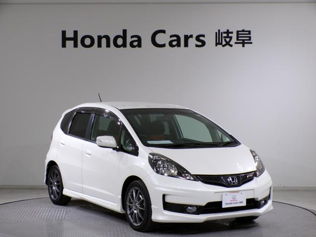 フィット ＲＳ　６ＭＴＥＴＣ社外アルミホイール　運転席エアバック　キ－レス　ＥＳＣ　セキュリティアラーム　禁煙　ＡＡＣ　ＰＷ　ＡＢＳ　パワーステ　スマートキーシステム　両席エアバック（33枚目）