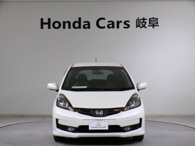 フィット ＲＳ　６ＭＴＥＴＣ社外アルミホイール　運転席エアバック　キ－レス　ＥＳＣ　セキュリティアラーム　禁煙　ＡＡＣ　ＰＷ　ＡＢＳ　パワーステ　スマートキーシステム　両席エアバック（37枚目）