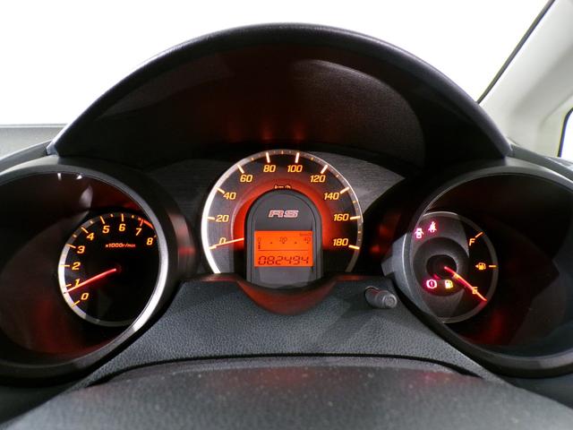 フィット ＲＳ　６ＭＴＥＴＣ社外アルミホイール　運転席エアバック　キ－レス　ＥＳＣ　セキュリティアラーム　禁煙　ＡＡＣ　ＰＷ　ＡＢＳ　パワーステ　スマートキーシステム　両席エアバック（44枚目）