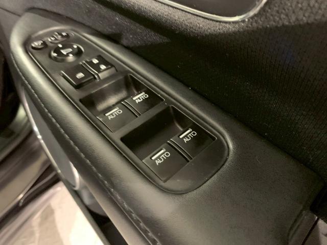 ヴェゼル ハイブリッドＺ　Ｂｌｕｅｔｏｏｔｈ音楽　Ｒカメ　スマキー　ワンオーナー　ＬＥＤランプ　禁煙　ＥＴＣ付　ＵＳＢ　シ－トヒ－タ－　サイドカーテンエアバック　運転席助手席エアバッグ　ＶＳＡ　パワーステアリング　キーフリ（30枚目）