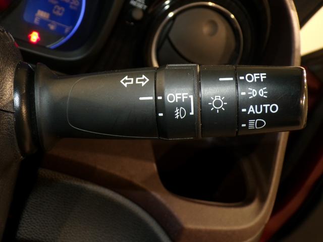 Ｎ－ＯＮＥ プレミアム　ドラレコＥＴＣワンセグＴＶ純正アルミホイールスマートキー　ＤＶＤ再生機能　運転席エアバック　横滑防止　イモビライザー　禁煙　１セグＴＶ　ＥＴＣ装備　ドライブレコ－ダ－　バックモニター　助手席エアバック（12枚目）