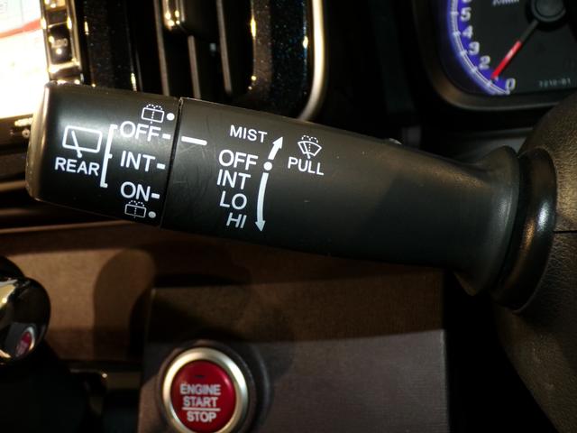 Ｎ－ＯＮＥ プレミアム　ドラレコＥＴＣワンセグＴＶ純正アルミホイールスマートキー　ＤＶＤ再生機能　運転席エアバック　横滑防止　イモビライザー　禁煙　１セグＴＶ　ＥＴＣ装備　ドライブレコ－ダ－　バックモニター　助手席エアバック（16枚目）